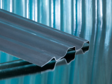 Профилированный композитный лист C-20 1,2мм трапеция 1150*2000мм RAL 7024 матовый