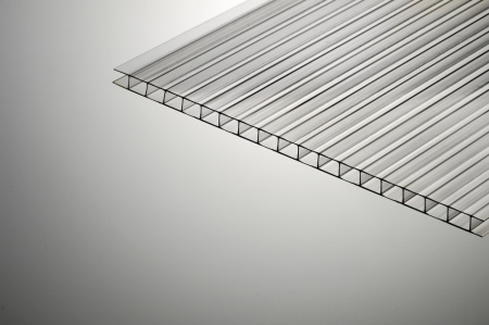 Поликарбонат 12000х2100х 4  ПРОЗРАЧНЫЙ  (17,64кг) Berolux Юг-ойл- пласт