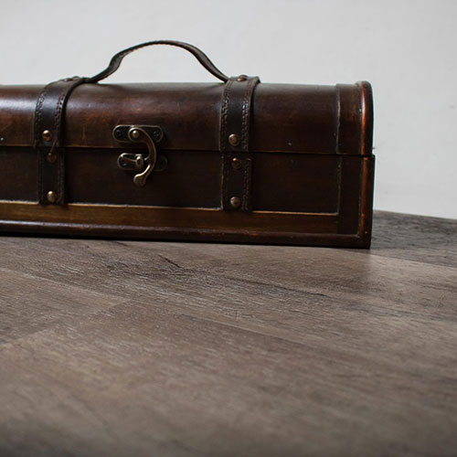 Каменно-полимер. плитка SPC RESPECT 43кл/4V 4208 Дуб Старинный 1220х184х5мм (2,2448 м2) с подложкой