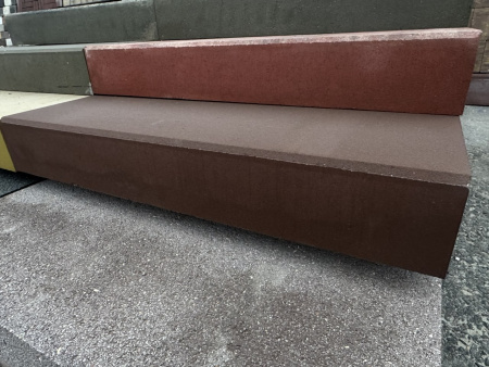 Ступень ЛС-10-Б коричн.  (1000х380х145) (1п= 10шт/1310 кг)