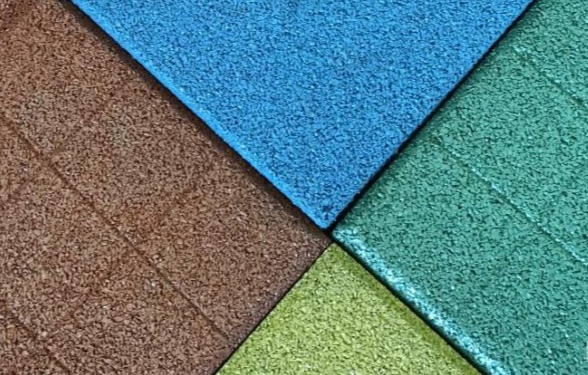 Плитка гладкая резиновая Эконом (500х500х40мм) зеленый (летний луг) (1 м2=4 шт)