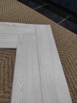Каменно-полимер. плитка Parquet Light ECO13-4 А Дуб Арктик 4V/43кл 600мм*125*4мм (1,95 м2)