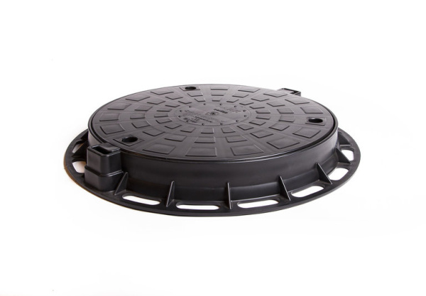 5641 Люк пластиковый малый черный