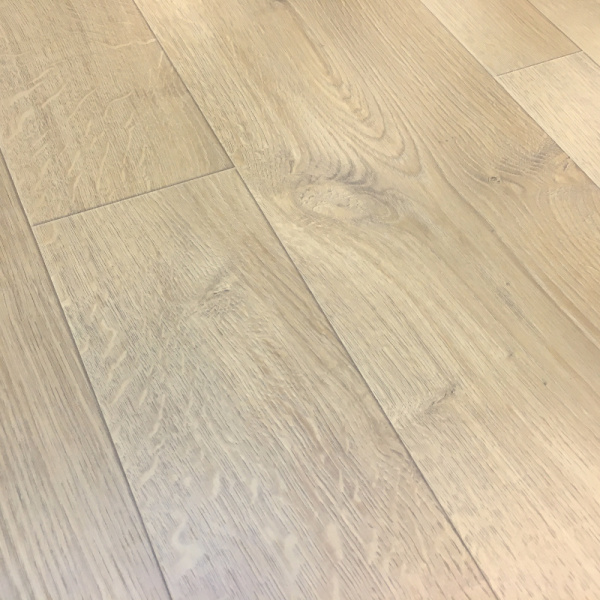 Ламинат FAUS Elegance  AC 6/33  S172494 Divino Oak (1182,6х395,7х8мм) (2,34м2)