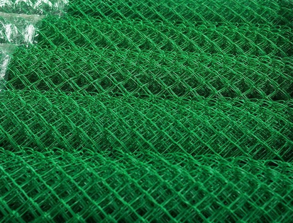 Сетка рабица ПВХ 50*50*2,5 (2,0*10м) темно-зелёная  
